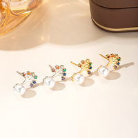 Boucles d'oreilles clous en or étincelant avec six pierres précieuses colorées et pendentif perle, base dorée, bijoux de mode pour femme, cadeau