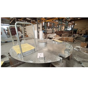 Plateforme de passage en acier inoxydable à carreaux pour réservoirs de stockage industriels et systèmes d'accès en usine - Product Image 1