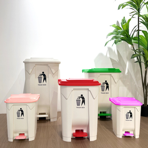 Contenedor <span class=keywords><strong>de</strong></span> <span class=keywords><strong>Basura</strong></span> <span class=keywords><strong>de</strong></span> Plástico con Pedal para Cocina, <span class=keywords><strong>100</strong></span> <span class=keywords><strong>Litros</strong></span> - Product Image 1