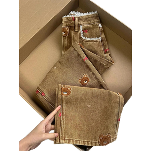 Jean large en denim brodé motif patchwork ourson en dentelle, nouvelle collection automne, taille haute, coupe décontractée pour le quotidien - Product Image 1