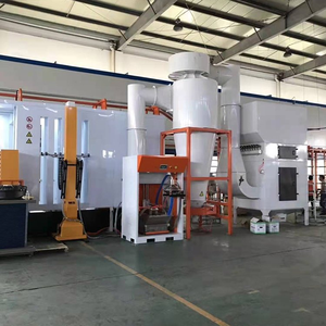 Machine de revêtement en poudre d'aluminium automatique contrôlée par PLC avec fours de séchage et de polymérisation pour pièces détachées multicolores - Product Image 1