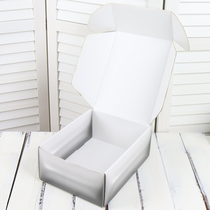Fancy High Gift <b>Box</b> with Corrugated Board Sponge Liner Gold Foil Embossing Vanishing Matt Lamination UV Coating for Mug - Product Image 3