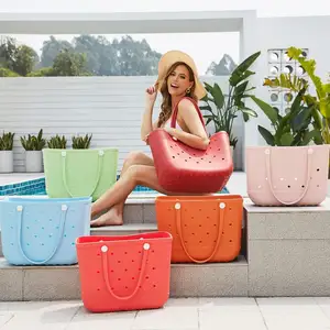 2024 Hot Factory Wholesale Beach Waterproof Bogg Bag EVA Silicone Beach Tote Bag with Hole Women Basket Handbags