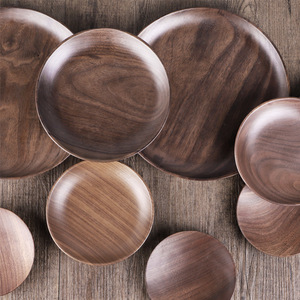 Plateau à collation rond en bois de noyer noir japonais Original Design moderne pour le dîner <span class=keywords><strong>Assiette</strong></span> <span class=keywords><strong>jetable</strong></span> pour le service des aliments de fête - Product Image 2