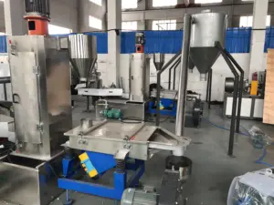 Linea di pellettizzazione di granuli di PET HDPE LDPE PE PP/macchina di granuli di plastica riciclata/linea di granulatore di riciclaggio di plastica