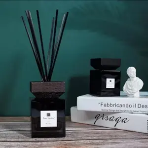 Offre Spéciale parfum arôme reed diffuseur avec noir couleur bâtons en fibre maison de bien-être air désodorisant parfumé diffuseur roseau