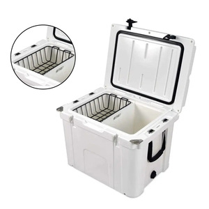 Panier isotherme de voyage moderne de 45 qt, de haute qualité, personnalisé, en acier rotomoulé, écologique, durable, étanche et portable, pour aliments et canettes - Product Image 4