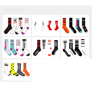 Emballage avec logo personnalisé <span class=keywords><strong>Chaussettes</strong></span> antidérapantes <span class=keywords><strong>Chaussettes</strong></span> antidérapantes en coton pour le football <span class=keywords><strong>Chaussettes</strong></span> d'athlétisme pour le sport et le football pour hommes - Product Image 5