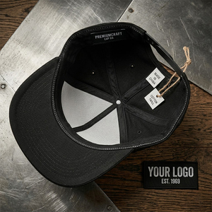 Gorra Trucker de Espuma Blanca y Azul Marino con Logotipo Personalizado y Serigrafía de Alta Definición para Clubes de Motociclistas y Marcas de Ropa Urbana - Product Image 4