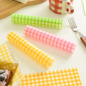 Tùy Chỉnh 100Pcs Không Thấm Mỡ Giỏ Lót Bánh Sandwich Deli Bọc Burger Sáp Giấy Gói Thực Phẩm Tờ Cho Thực Phẩm BBQ Dã Ngoại Bên - Product Image 5