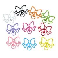 Porte-clés nœud papillon peint, pendentif coloré en alliage avec fermoir mousqueton, accessoire de bijoux DIY fait main, boucle de suspension pour poupée, mignon