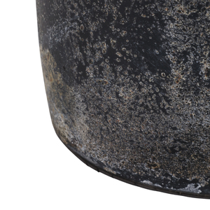 Vaso moderno in terracotta con texture spazzolata e forme arrotondate per l'arredamento del soggiorno, della camera da letto e come complemento d'arredo. - Product Image 5