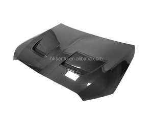 Nouveau capot en fibre de carbone pour Mercedes-Benz Classe C W206, finition brillante, couvercle de capot moteur à visser - Product Image 2