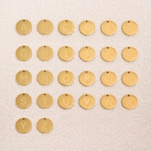 Nueva <span class=keywords><strong>Tobillera</strong></span> de Acero Inoxidable con Colgante Circular de Doble Capa de 26 Letras, Chapada en Oro de 18k, Resistente a la Decoloración, con Cruz Religiosa y Protección Antioxidante - Product Image 6