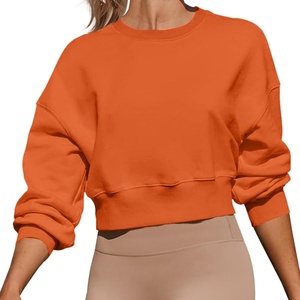 Sweat-shirt court personnalisé à manches longues pour femme – Confortable, en polaire, décontracté, respirant, imprimé, effet délavé - Product Image 1