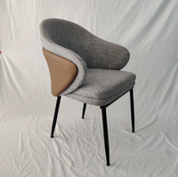 Chaise à bras nordique moderne en tissu et métal avec panneau, idéale pour la salle à manger de la maison, de l'hôtel ou du restaurant