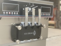 Zachte ijsmachine met dubbele compressor, 48-50L/uur, Mogo soft serve ijsmachine, tafelmodel, commercieel gebruik