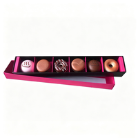 Boîte à macarons élégante et tendance en papier, avec couvercle et base rouge rosé, de qualité alimentaire, étanche, design gratuit, emballage raffiné pour donuts