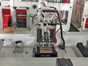 800SP LDPE troquelado Mango/parche mango BOLSA DE LA COMPRA que hace la máquina para bolsa de embalaje de ropa - Product Image 5