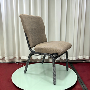Chaise <span class=keywords><strong>de</strong></span> cinéma modèle théâtre marron avec étagère intégrée - Product Image 1