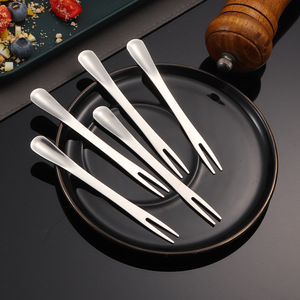Cuchara y Tenedor 2 en 1 de Acero Inoxidable 304, Cuchara Integrada para Postre, Cuchara para Helado de Frutas, Tenedor para Ensalada, Tenedor para Pastel de Hotel - Product Image 3