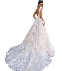 V-Neck Halter A-Line Wedding Dress <b>White</b> <b>Lace</b> Long Train Backless Bridal Gown European Style - Product Image 4