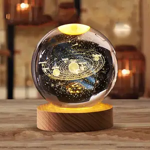 מערכת שמש ירח ערפילית 3d אמנות K9 קריסטל כדור לילה מנורת זוהר קריסטל 3d כדור לילה מנורת עם עץ Led לילה אור בסיס