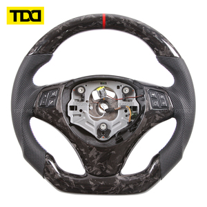 Volante de fibra de carbono personalizado TDD con LED para E90 E91 E92 E93 M3 Serie 3 328i 330i 335d Serie 1 135i - Product Image 5