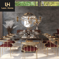 Ensemble de table à manger de luxe pour villa, base en cuivre doré, table à manger en bois, ensemble de 10 chaises