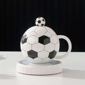 Tasses à café en céramique de 14 oz sur le thème du football pour le thé chaud, parfaites pour offrir en cadeau pour la fête des pères - Product Image 1