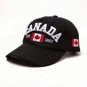Fabricantes Mayoristas de Gorras Promocionales de 6 Paneles, Ecológicas, de Poliéster/Algodón, Personalizadas con la Bandera de Canadá, Impresas en Serigrafía - Product Image 1