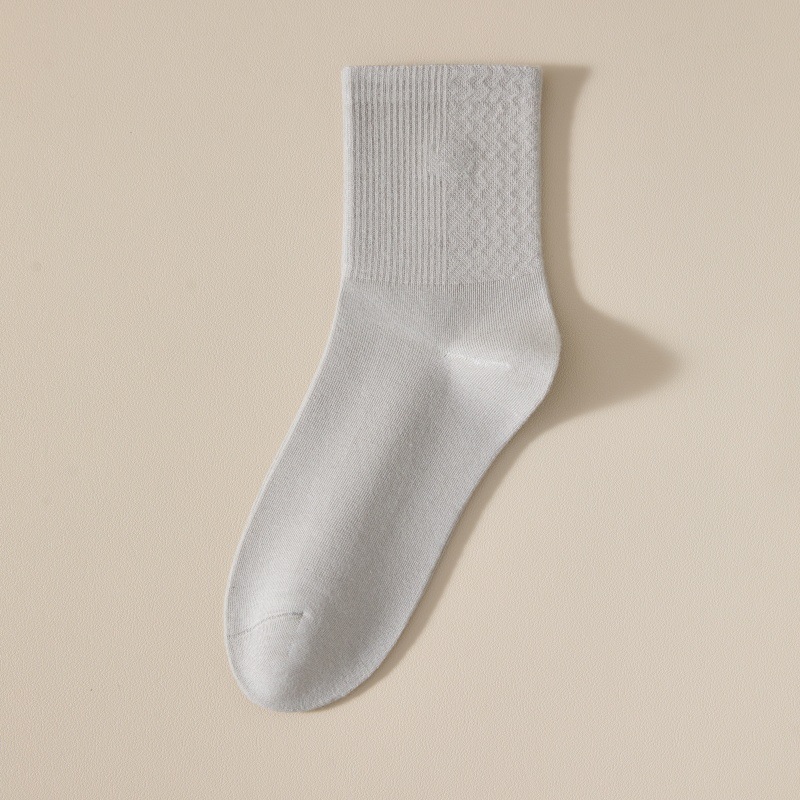 สีเทาอ่อน