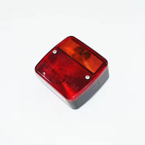 Nouvelles lampes de feux de position, de <span class=keywords><strong>plaque</strong></span> <span class=keywords><strong>d</strong></span>'<span class=keywords><strong>immatriculation</strong></span> et de brouillard arrière Bluecamp 4 fonctions, homologuées E-mark pour voiture - Product Image 6
