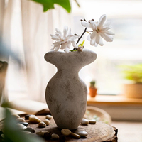 Nouveauté décoration accessoires pour la maison cadeaux d'intérieur vases à fleurs vase floral en terre cuite vase en céramique pour la décoration
