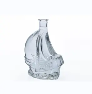 Customize Unique Shape Glass Wine Bottle Glass Decanters Vodka Whisky Beverage Soft Drinks 700ML