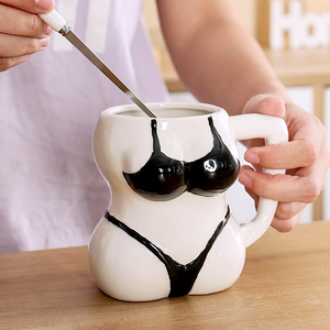 Tazze a Forma di Seno Vendita all'Ingrosso OEM ODM Divertenti Tazze Uniche in Ceramica 3D a Forma di Corpo <span class=keywords><strong>Sexy</strong></span> per <span class=keywords><strong>Caffè</strong></span> - Product Image 2