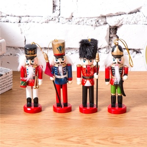 Navidad Jouets en <span class=keywords><strong>bois</strong></span> fabriqués à la main Soldats en <span class=keywords><strong>bois</strong></span> Design Ornements d'arbre de Noël Poupées Cadeaux <span class=keywords><strong>Casse</strong></span>-<span class=keywords><strong>Noisette</strong></span> pour les vacances - Product Image 5