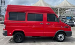 Furgone Iveco Daily A35 Usato Modello <span class=keywords><strong>2020</strong></span> Motore Diesel Trasmissione Manuale Doppio Uso Passeggeri e Merci - Product Image 6