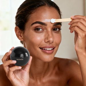 Produit breveté Waxkiss Kit de mini chauffe-cire portable pour une épilation de précision sur de petites surfaces - Product Image 2