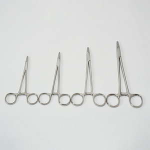 Porte-aiguilles chirurgical en acier inoxydable pour usage vétérinaire canin, instrument manuel réutilisable - Product Image 1
