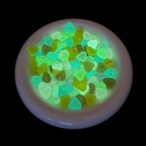 Ornements en résine en forme de fromage, qui brillent dans le noir, style mini dessin animé, fournitures artisanales pour bijoux DIY, accessoires pour cheveux, vente en gros - Product Image 2