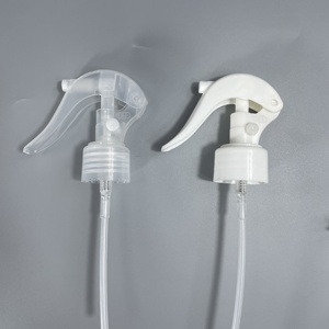 Vente en gros <span class=keywords><strong>d</strong></span>'usine <span class=keywords><strong>Pistolet</strong></span> à pulvérisation en plastique utilisé pour arroser les fleurs et laver les voitures avec une tête de <span class=keywords><strong>pistolet</strong></span> à pression manuelle - Product Image 5