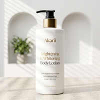 Lotion hydratante blanchissante Akaril avec acide hyaluronique pour peaux noires, marque privée