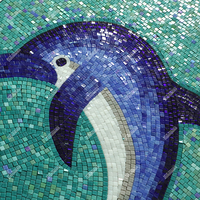 Mosaïque en céramique de verre pour piscine extérieure, motif de poissons et de dauphins, nouvelle conception artisanale de Foshan