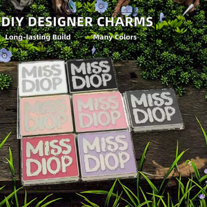 D Design Logo Fai da te Ciondoli in Metallo per Abbigliamento Capelli Custodie per Cellulare Gioielli di Lusso Decorativo - Product Image 2