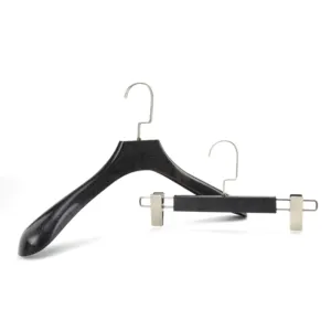 Schwarze Kunststoff-Bekleidungshänger mit breitem Schulterband Clip spurlose Hosen hängende Reisetasche kompatibel Schwarze Hosenhänger