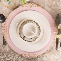 Assiettes de présentation vintage en plastique blanc de 13 pouces avec bord doré pour mariage, anniversaire, événement, assiette de présentation pour dîner, base en plastique