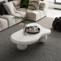 Table basse en bois blanc irrégulière en forme de nuage, pieds sphériques, style moderne minimaliste, table d'appoint pour salon, sculpturale et crémeuse