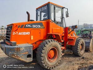 Cargadora Usada Doosan DL303 DL301 DL300 Gold <span class=keywords><strong>de</strong></span> 3 Toneladas Lista para Exportación con Enganche, Cucharón para Roca <span class=keywords><strong>de</strong></span> Servicio Pesado, Cuchilla Barredora Original - Product Image 1