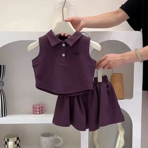Set Estivo per Bambine in Stile Occidentale, Gilet e Pantaloncini Leggeri in Cotone e Poliestere - Product Image 3